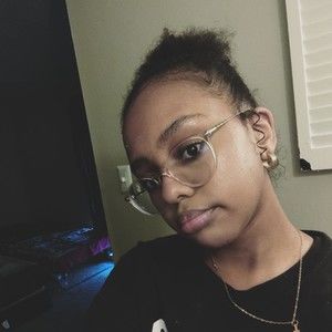 Meet your Posher, Weini